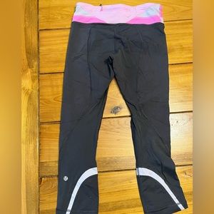 Lululemon cropped workout tights size 4